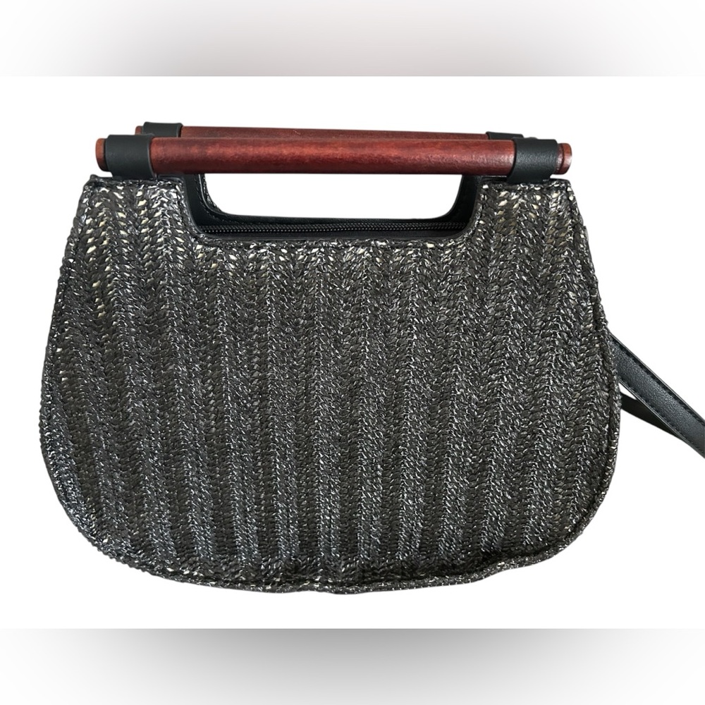 Handbag Republic Black Vegan Woven  Crossbody Removeable Strap Wood  Handles - Picture 6 of 9